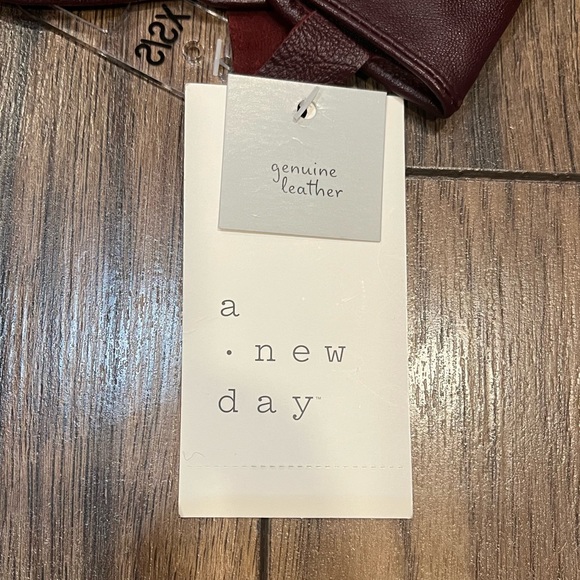 A New Day Burgundy Leather Gloves - Picture 2 of 4